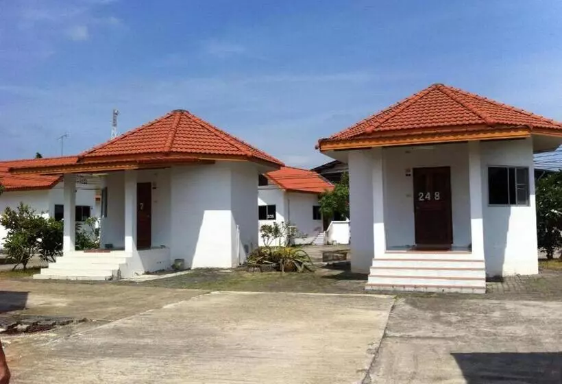 Chumphon Park Resort