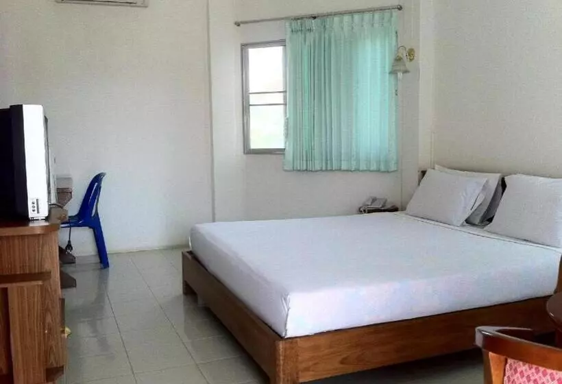 Chumphon Park Resort