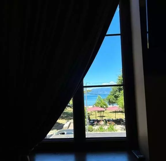 هتل Fole Guest House