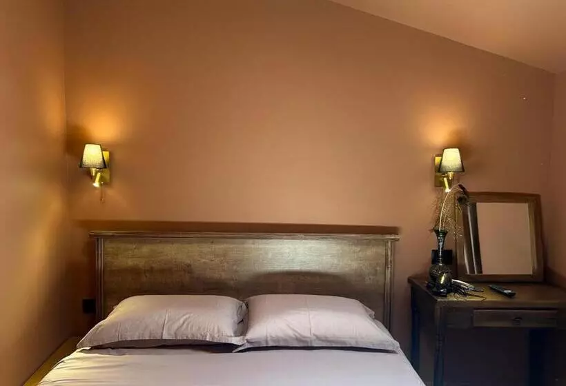 هتل Fole Guest House