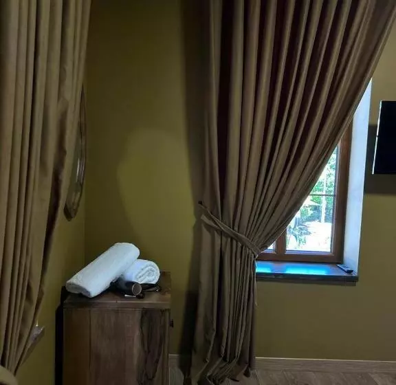 هتل Fole Guest House