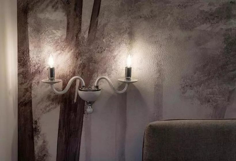 Hotelli La Vignetta Cernobbio