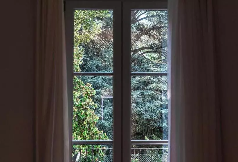 Hotelli La Vignetta Cernobbio