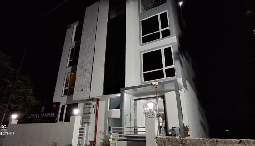 酒店 Marine