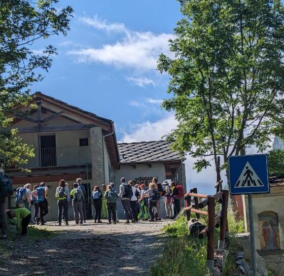 Отель Rifugio Alevè