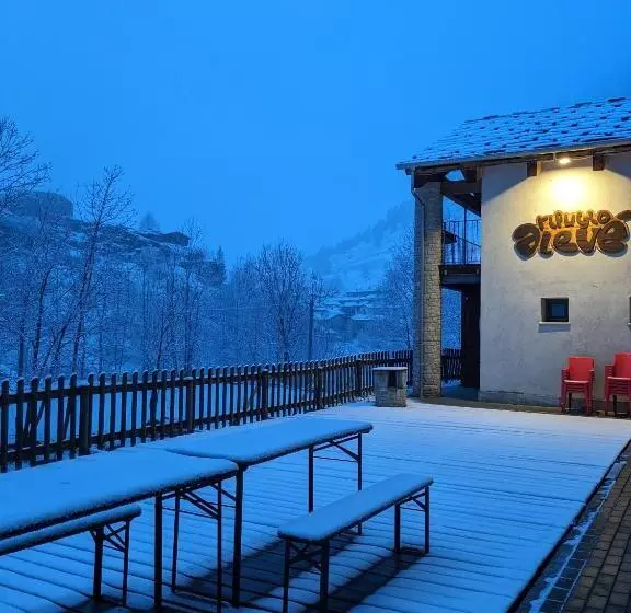 ホテル Rifugio Alevè
