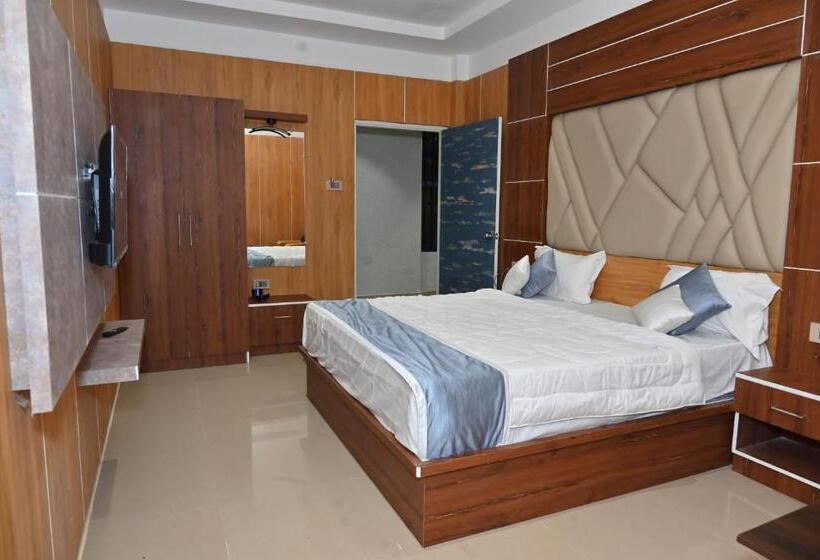 Hotel The Palace Suites