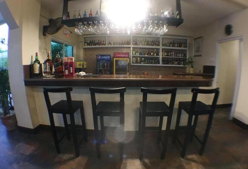 هتل West Loch Park