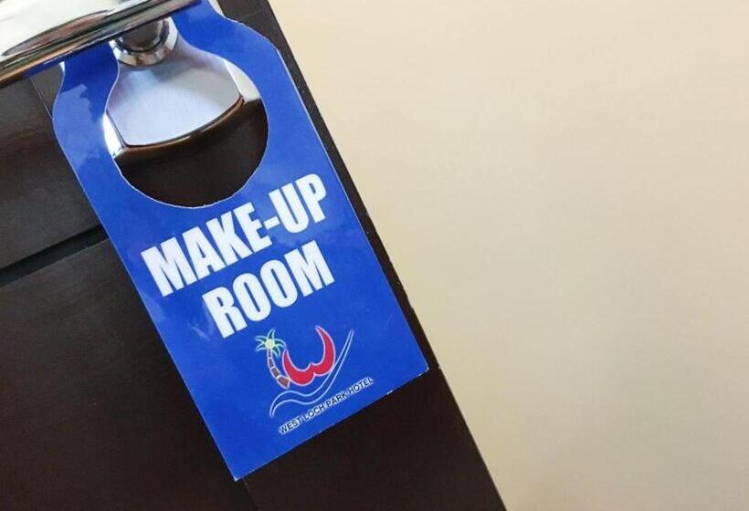 هتل West Loch Park