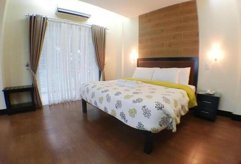 هتل West Loch Park