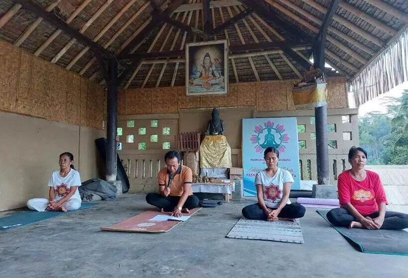 Majatalo Arnata Guest House & Pasraman Yoga Lokanata