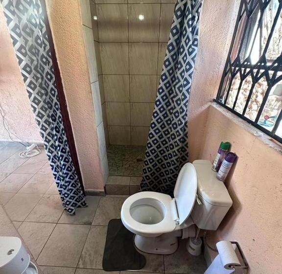 بنسيون Bukhanda Lodge