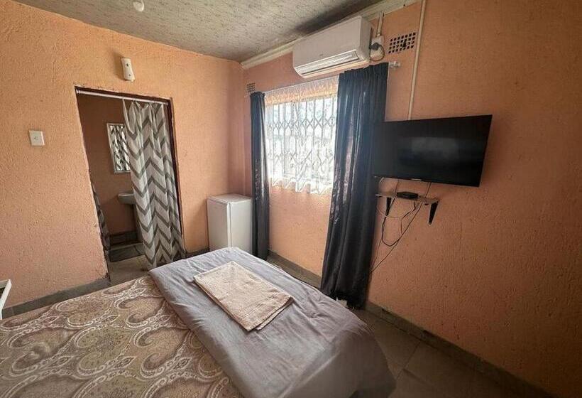 بنسيون Bukhanda Lodge