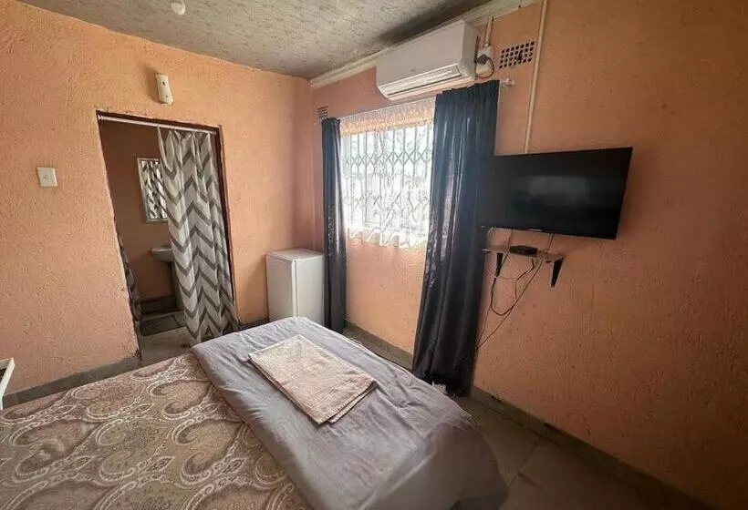 Majatalo Bukhanda Lodge