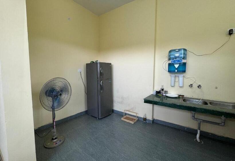 פנסיון Homely Escapes