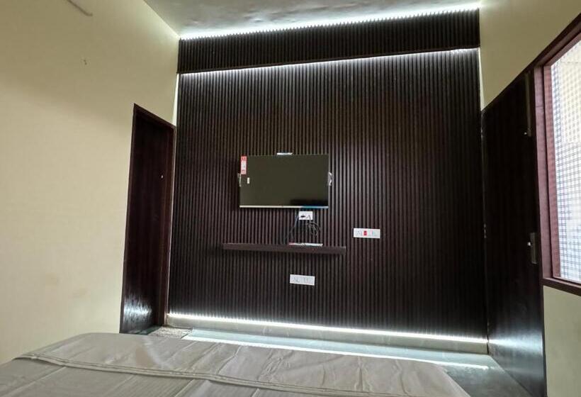 פנסיון Homely Escapes