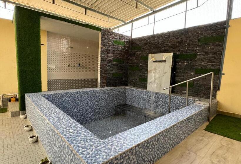 פנסיון Homely Escapes