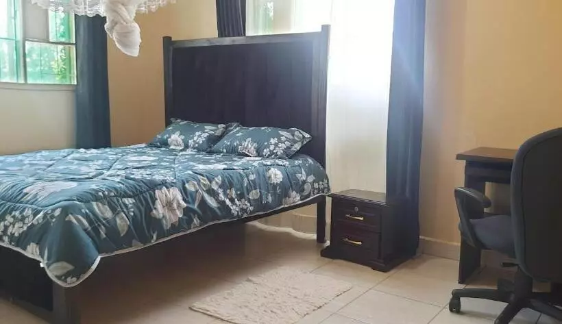 پانسیون Kisumu Airport View 2br Apartment House