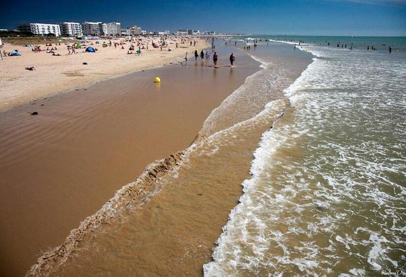 펜션 Maison De Bourg Spacieuse Avec Terrasse