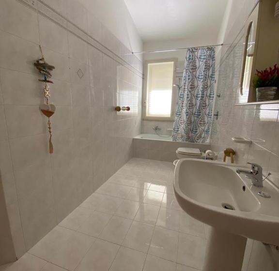 بنسيون Sale Di Mare