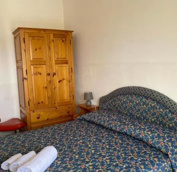 پانسیون Sale Di Mare