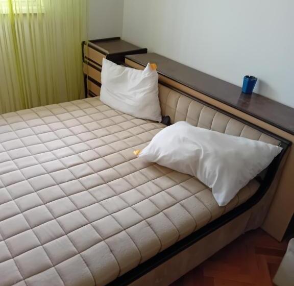 پانسیون Stefi Kompani