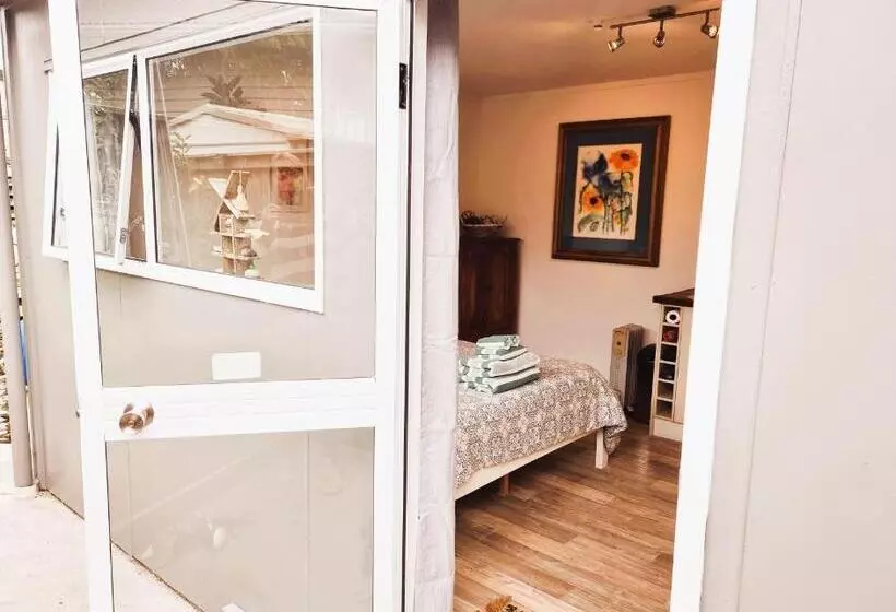 Majatalo Sun Republik Studio