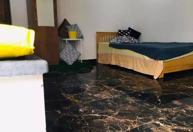 ペンション Sunsetescape 3bhk Private Property