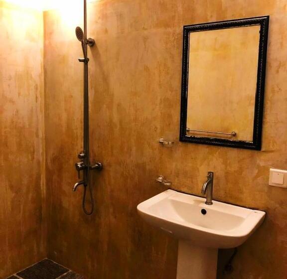 بنسيون Luminous Home Stay