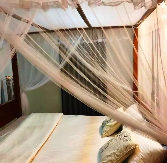 Majatalo Luminous Home Stay