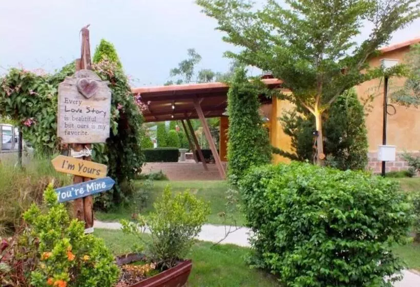 Villa Tuscany Country Resort