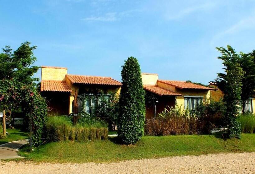 Villa Tuscany Country Resort