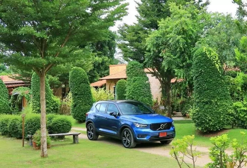 Villa Tuscany Country Resort