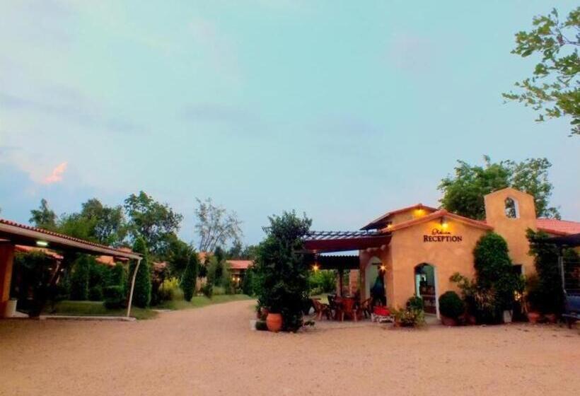 Villa Tuscany Country Resort
