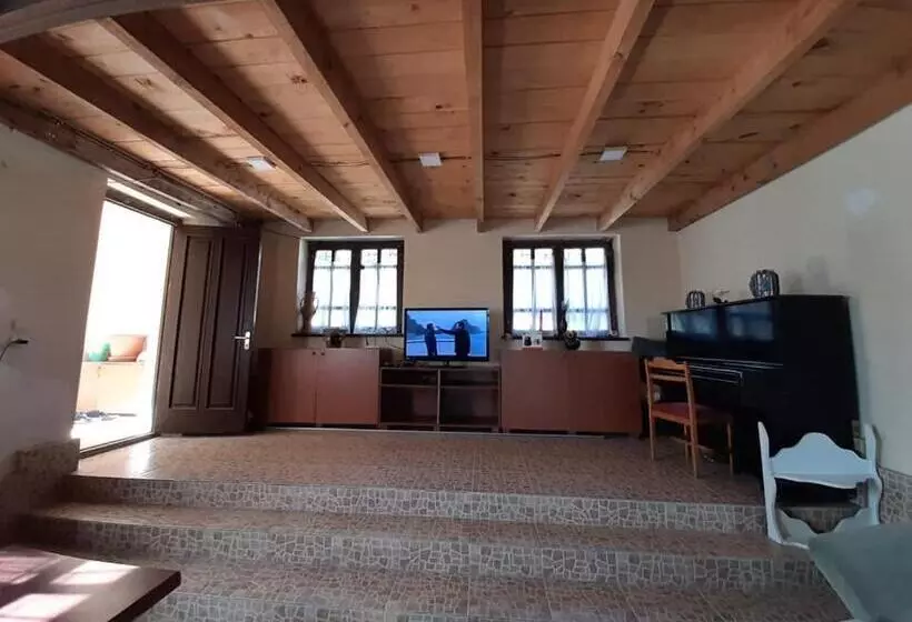 هاستل Dali S Guest House