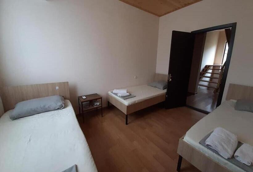 هاستل Dali S Guest House