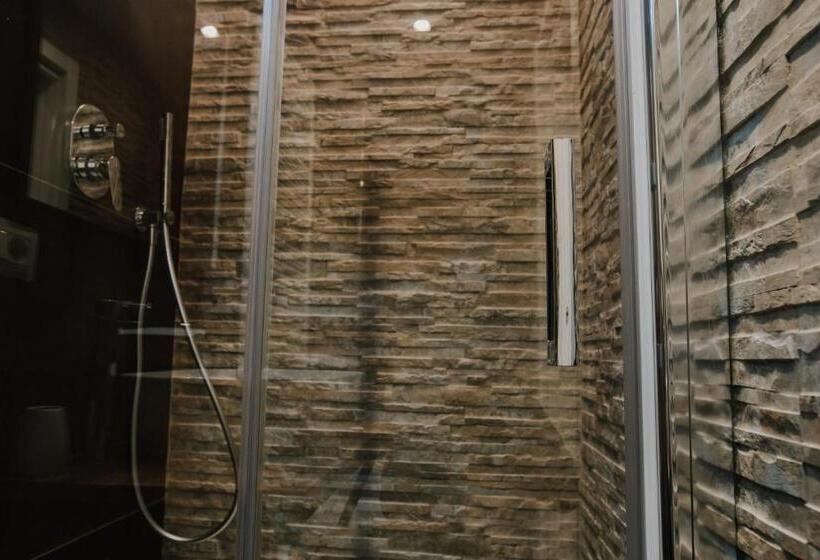 צימר Marcone Luxury Rooms   Il Giardino Di Pietra