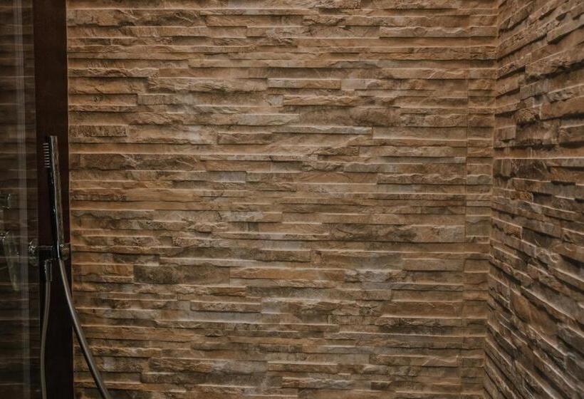 צימר Marcone Luxury Rooms   Il Giardino Di Pietra