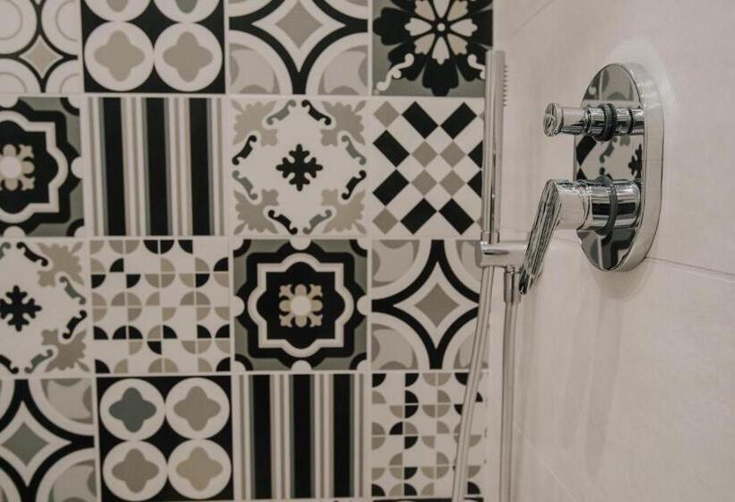 צימר Marcone Luxury Rooms   Il Giardino Di Pietra