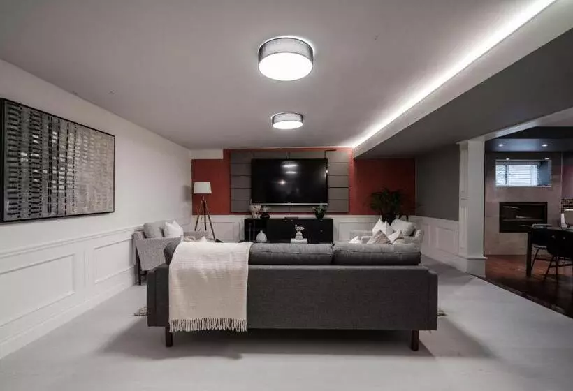 ベッドアンドブレックファースト North Vancouver Lynn Valley Two Bedrooms Suite