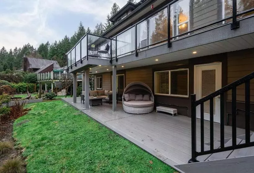 ベッドアンドブレックファースト North Vancouver Lynn Valley Two Bedrooms Suite
