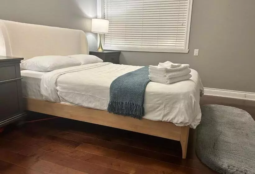 ベッドアンドブレックファースト North Vancouver Lynn Valley Two Bedrooms Suite