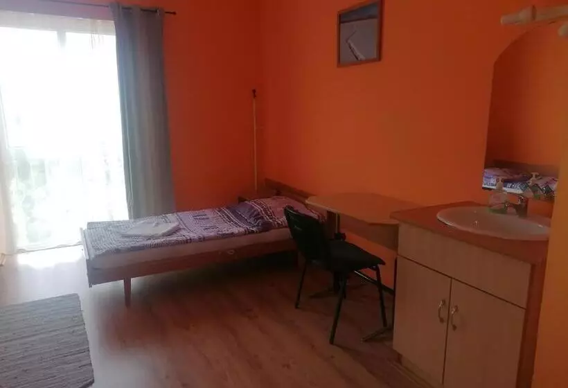 Hotelli Béke Szálló