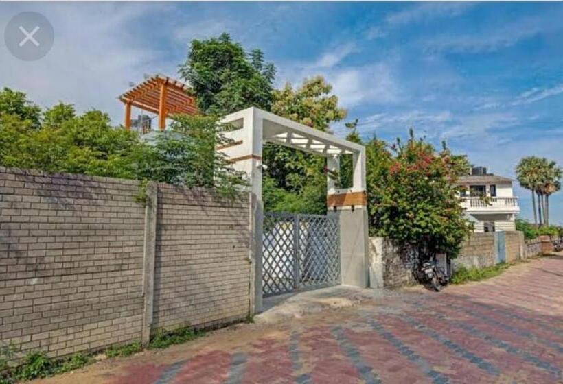 Отель Coastal Grand Pudhucherry