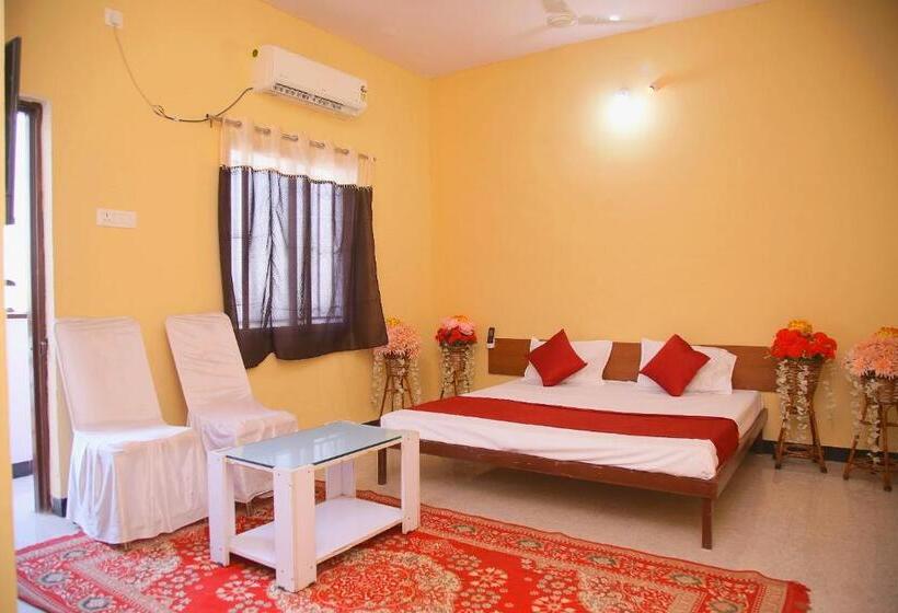 בית מלון כפרי Shri Shyam Palace