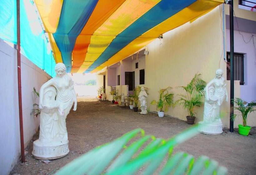 בית מלון כפרי Shri Shyam Palace