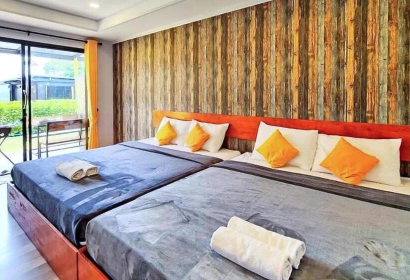 Hotelli The Toy Hoteru Resort Rayong