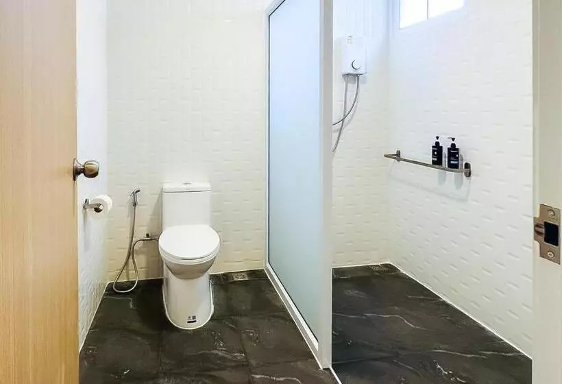 Hotelli The Toy Hoteru Resort Rayong