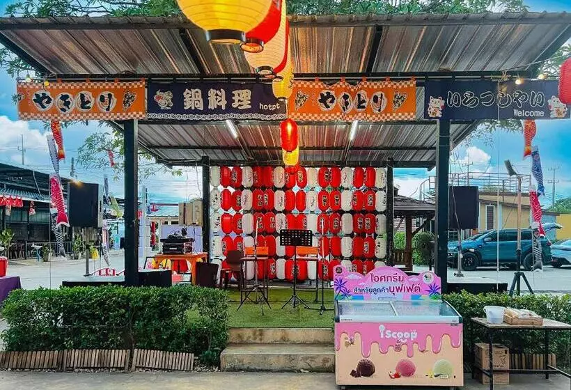 Hotelli The Toy Hoteru Resort Rayong