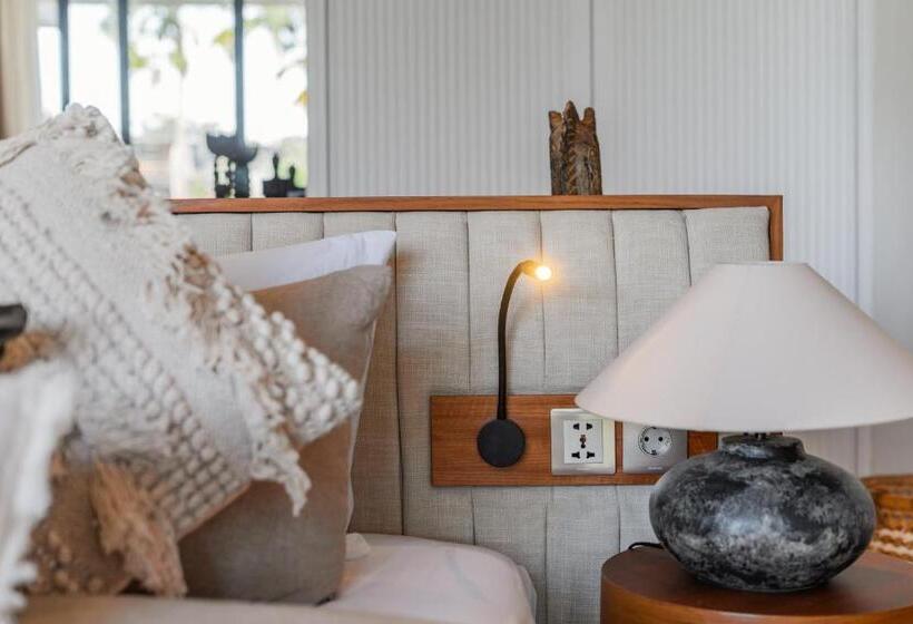 Отель Villa Morada Canggu By Nakula